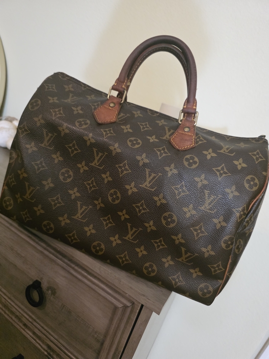 Louis Vuitton Other - Louis Vuitton Speedy 35 - Luxury Monogram Canvas